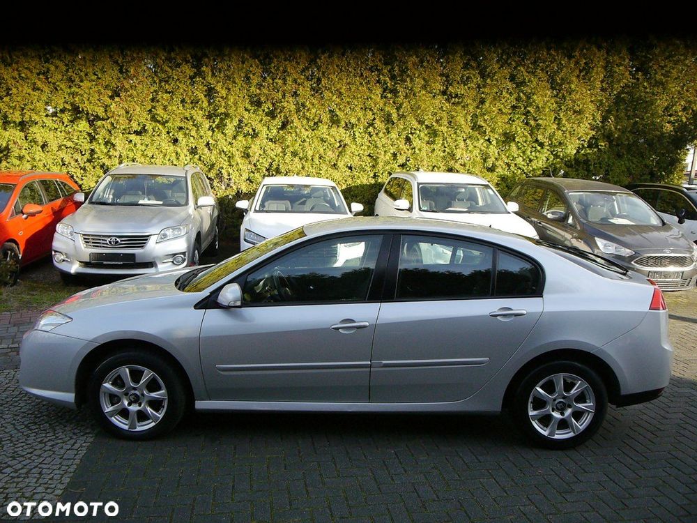 Renault Laguna 2.0 Authentique - 10