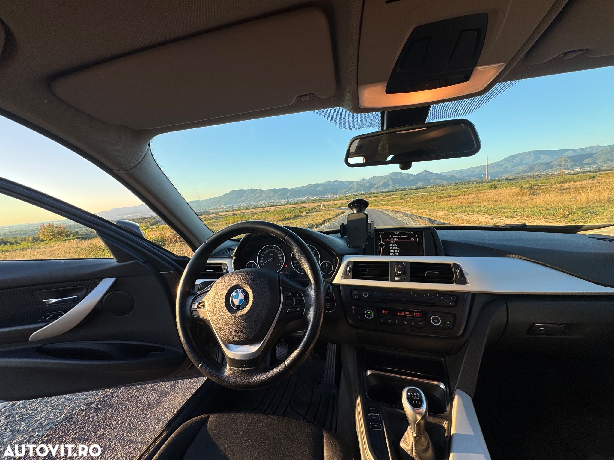 BMW Seria 3 318d - 21