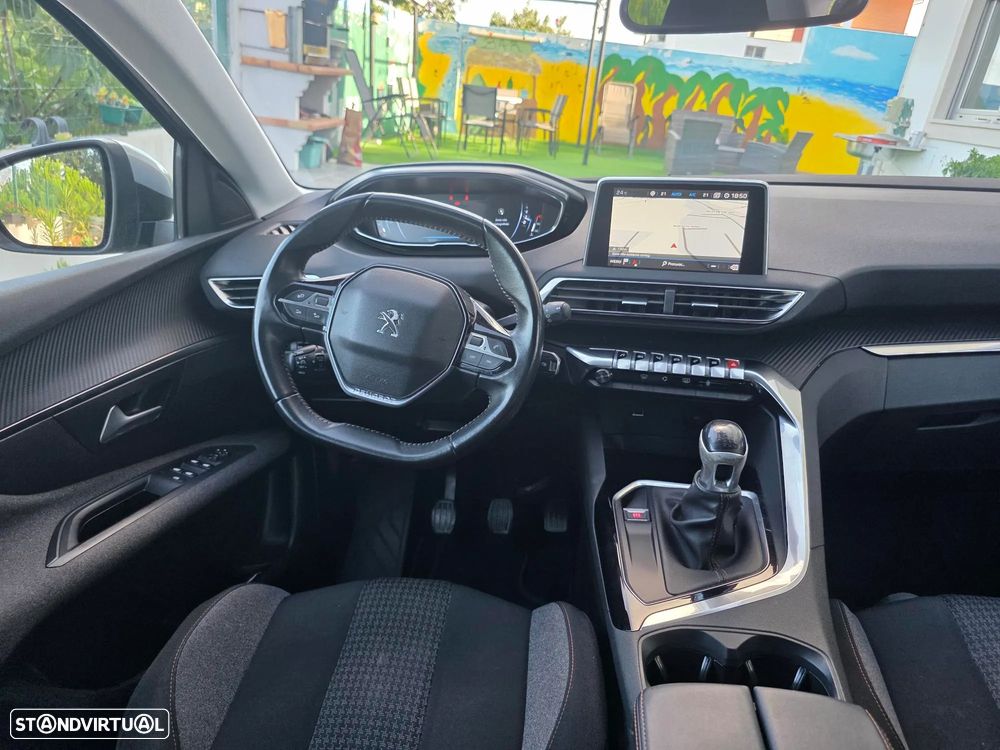 Peugeot 3008 1.5 BlueHDi Allure Baixo Consumo - 9