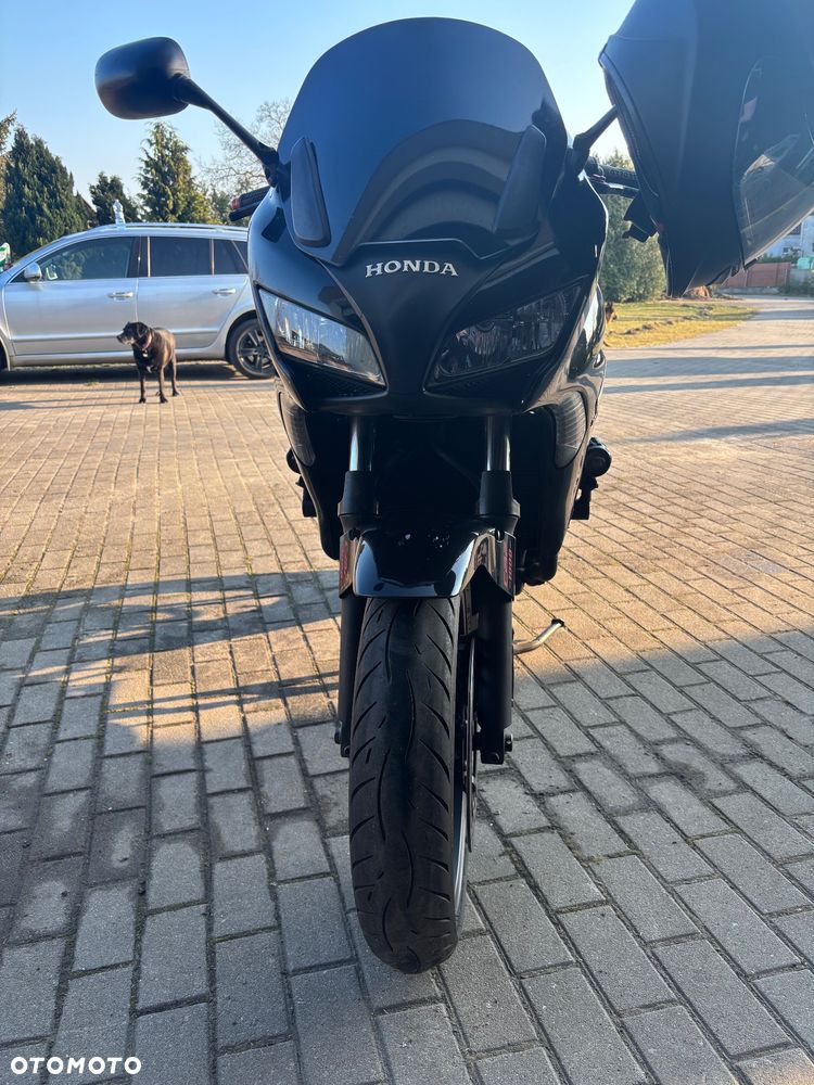 Honda CBF - 3