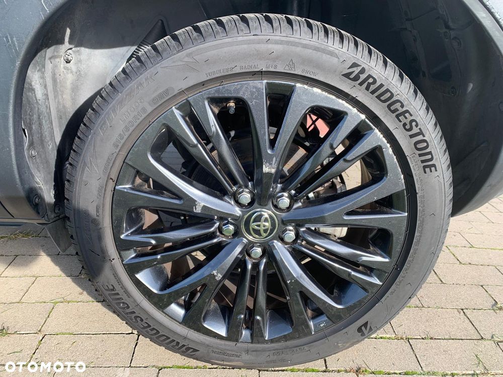 Toyota Yaris Cross - 26