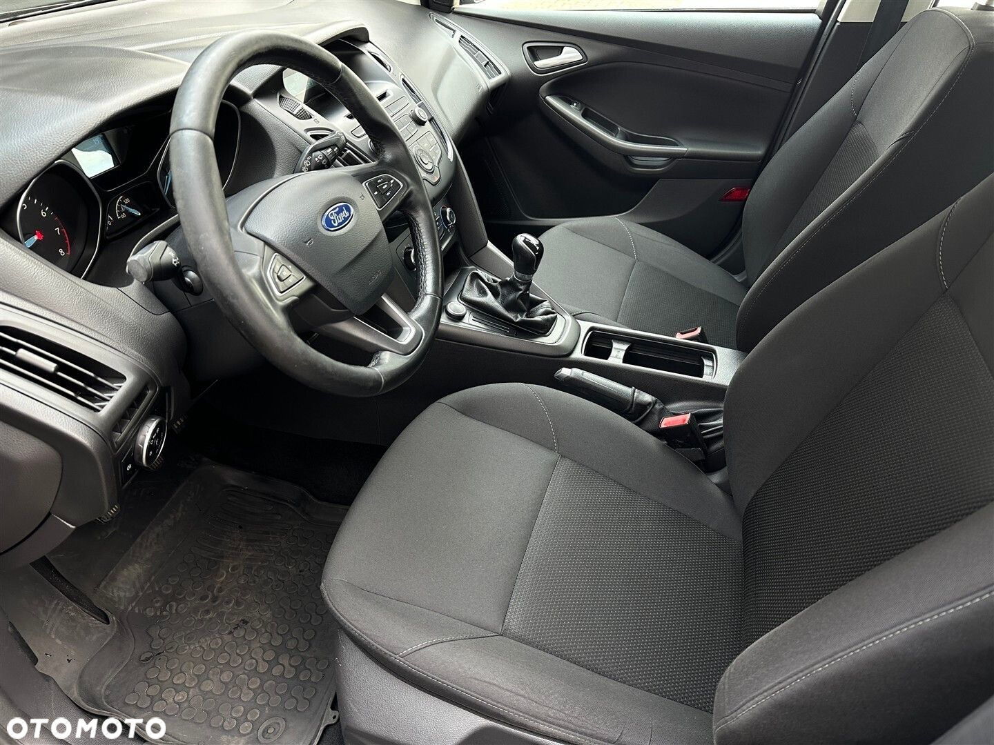Ford Focus 1.6 Trend - 9