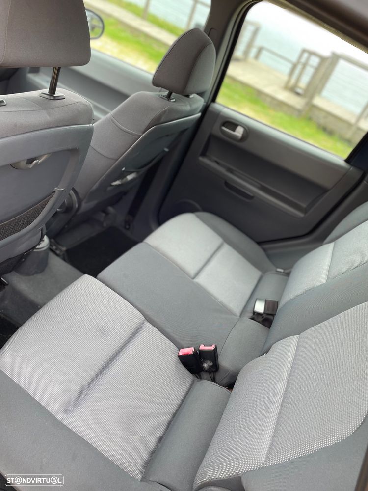 Mitsubishi Colt 1.1 Invite JLL/FN/CAV/TA - 12