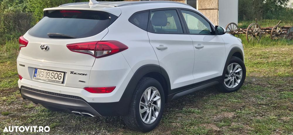 Hyundai Tucson 2.0 CRDI 4WD Automatik Trend - 12