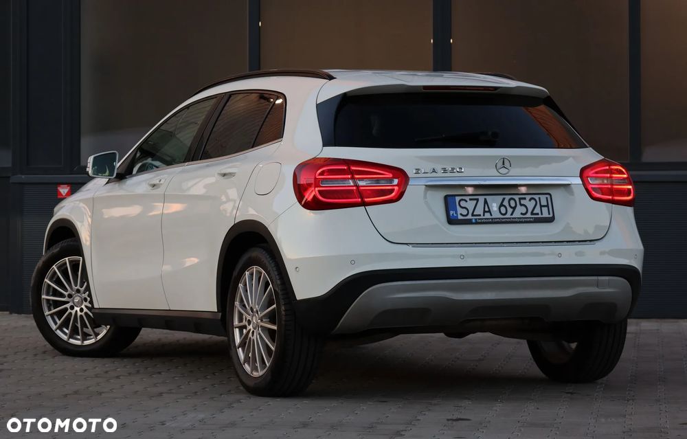 Mercedes-Benz GLA 250 7G-DCT Style - 7