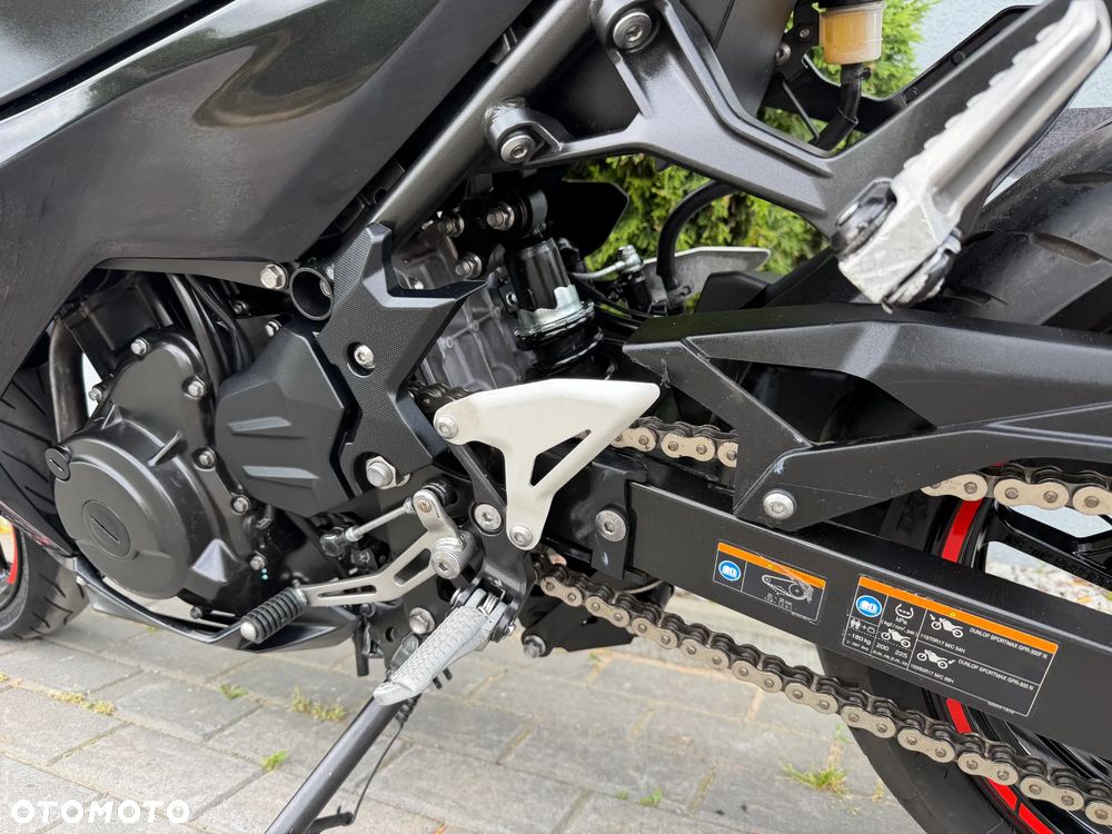 Kawasaki Ninja 400 - 37