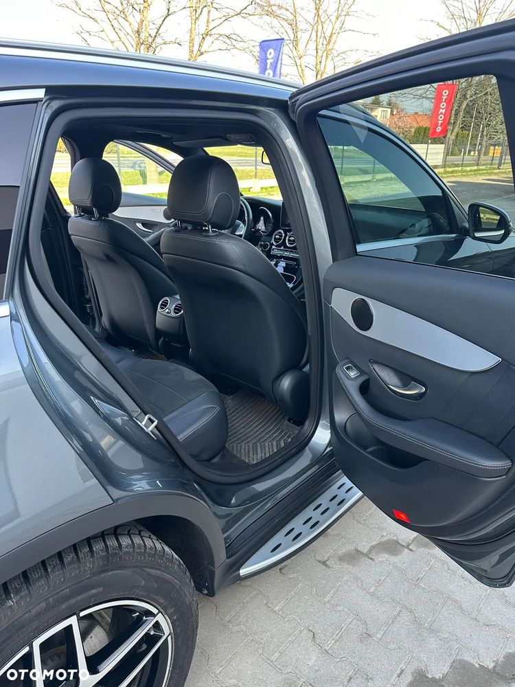 Mercedes-Benz GLC - 11