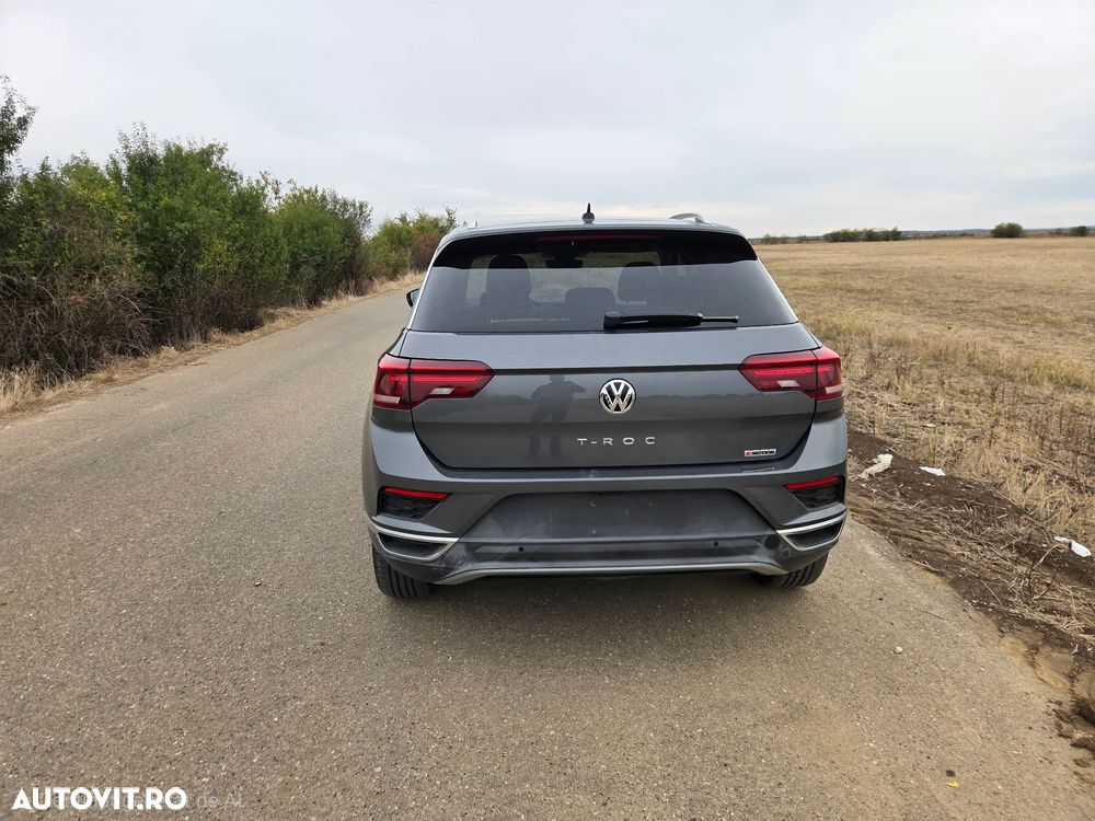 Volkswagen T-Roc - 8