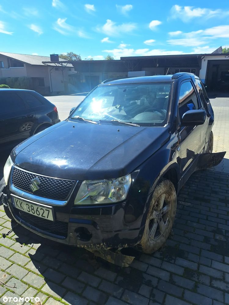 Suzuki Grand Vitara 1.6 - 6