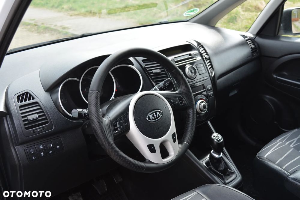 Kia Venga 1.4 CVVT Titanium Collection - 17