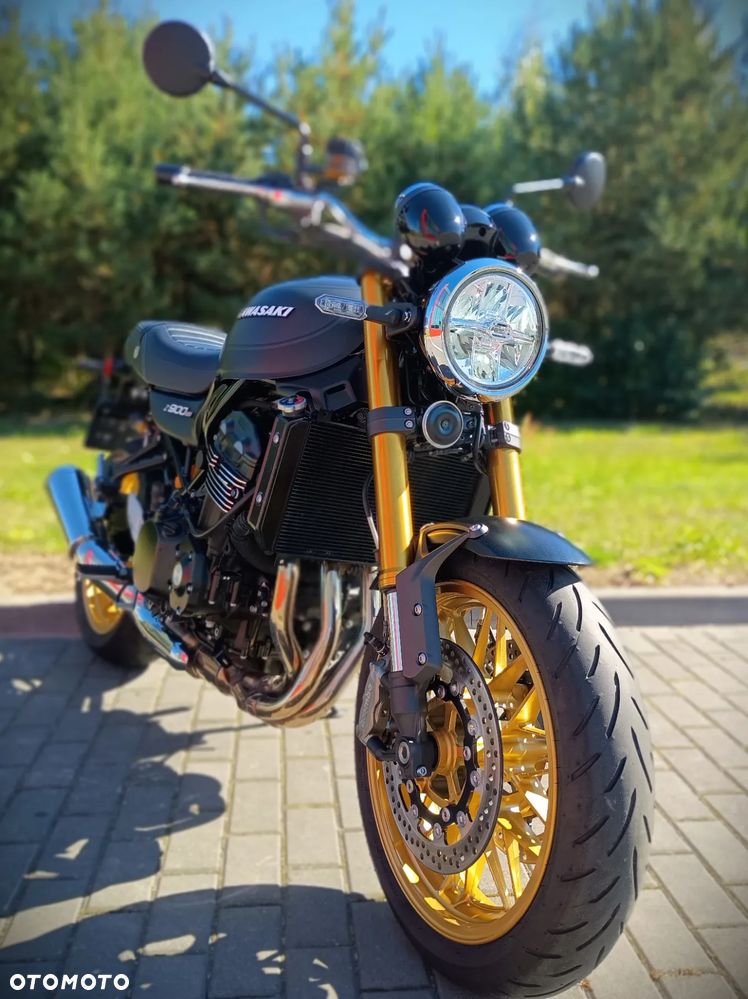 Kawasaki Z 900 RS - 4