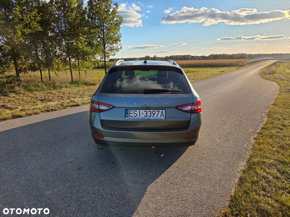 Skoda Superb 2.0 TDI SCR Ambition DSG - 7