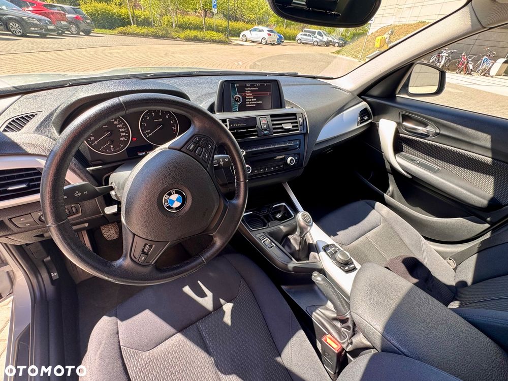 BMW Seria 1 118i - 6