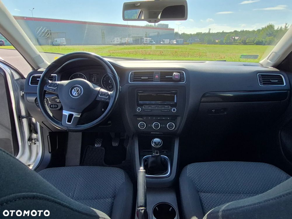 Volkswagen Jetta 1.6 TDI BMT Comfortline - 8
