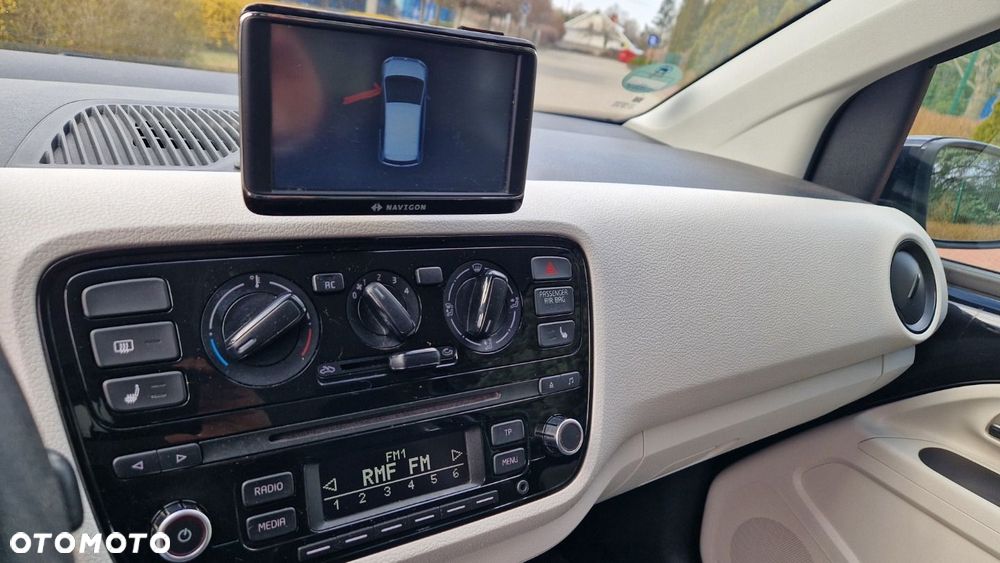 Volkswagen up! 1.0 high - 13