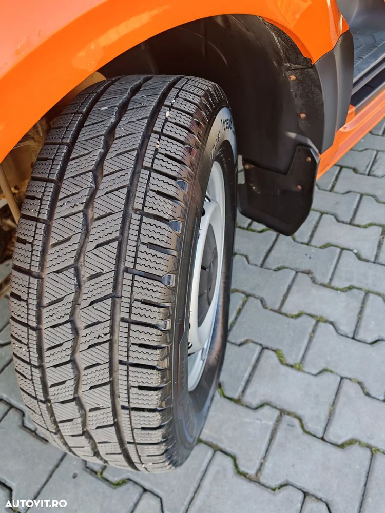 Volkswagen CRAFTER - 11