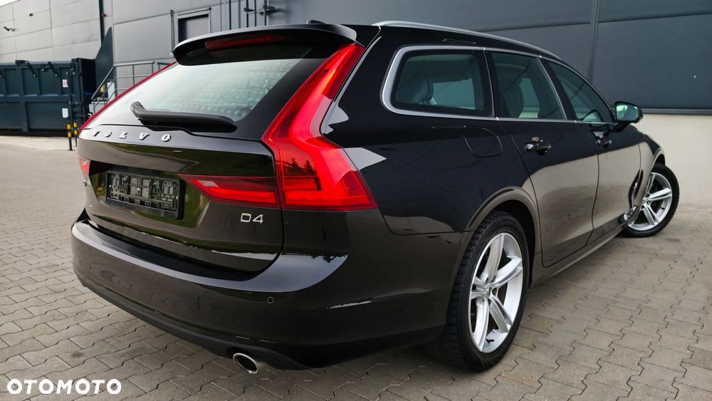 Volvo V90 D4 Geartronic Momentum Pro - 8