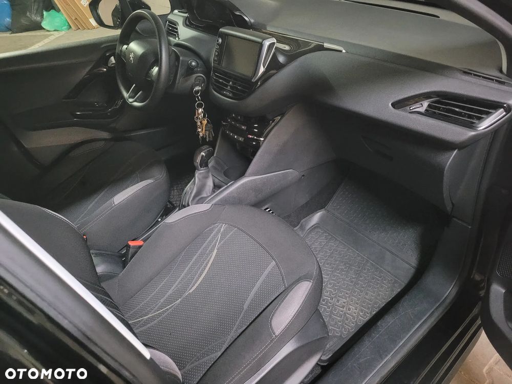 Peugeot 208 1.4 HDi Active - 18