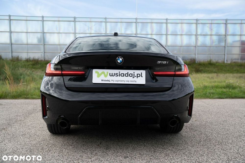BMW Seria 3 318i M Sport - 6