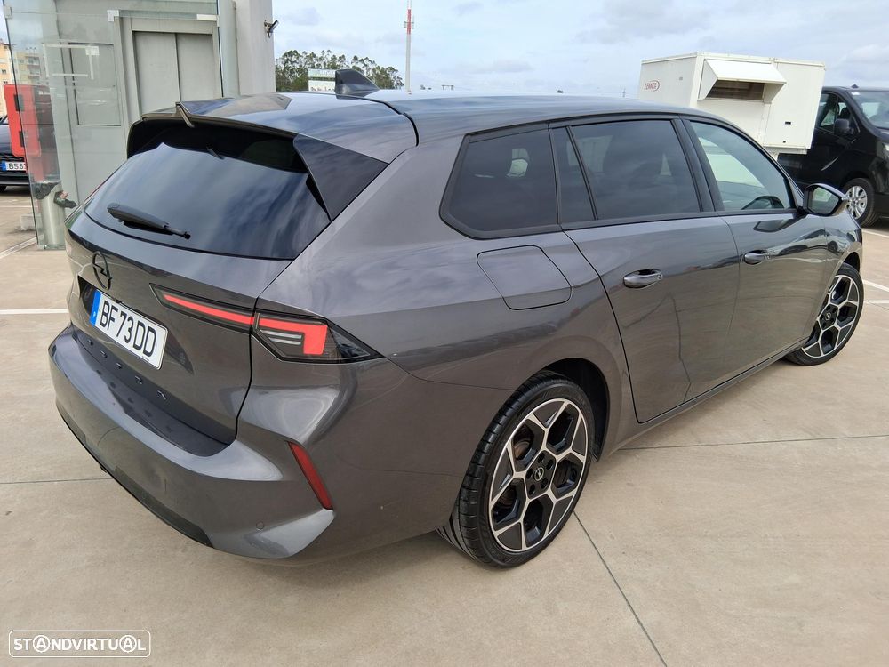 Opel Astra Sports Tourer - 8