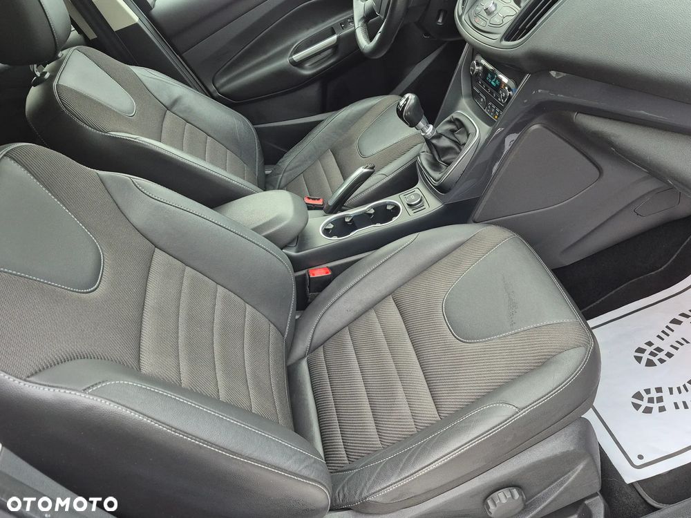 Ford Kuga 2.0 TDCi 2x4 SYNC - 12