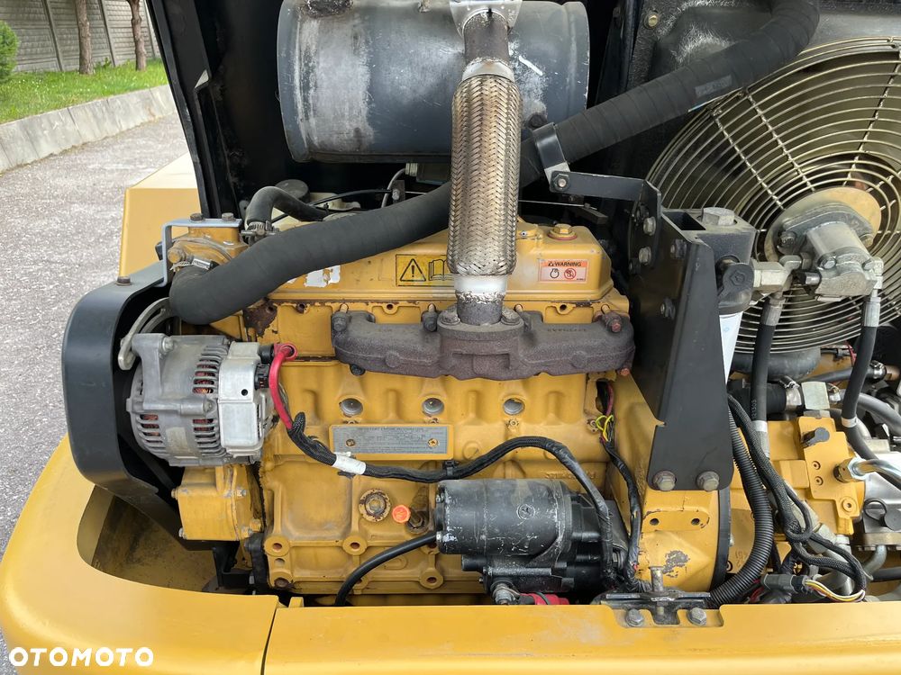 Caterpillar 906 - 14