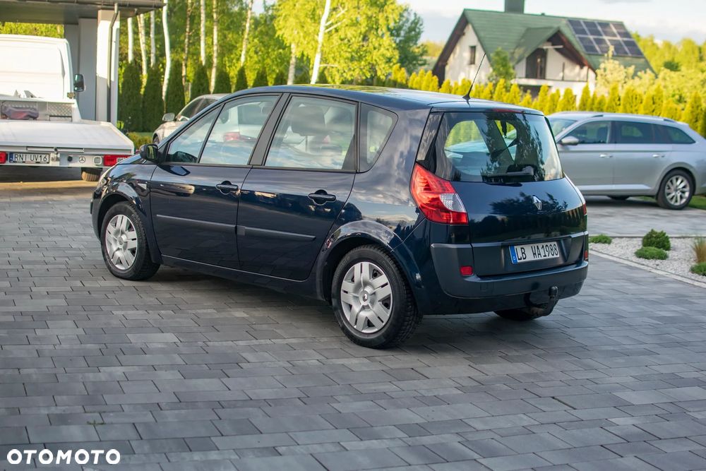 Renault Scenic - 24