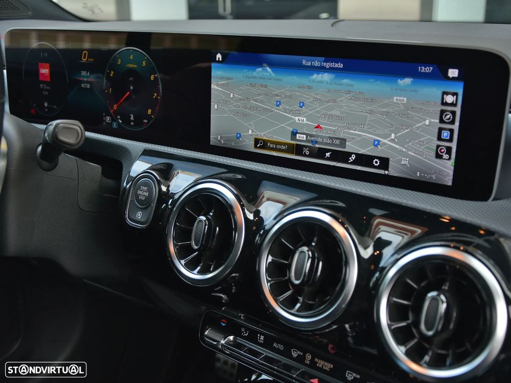 Mercedes-Benz CLA 180 7G-DCT AMG Line - 17