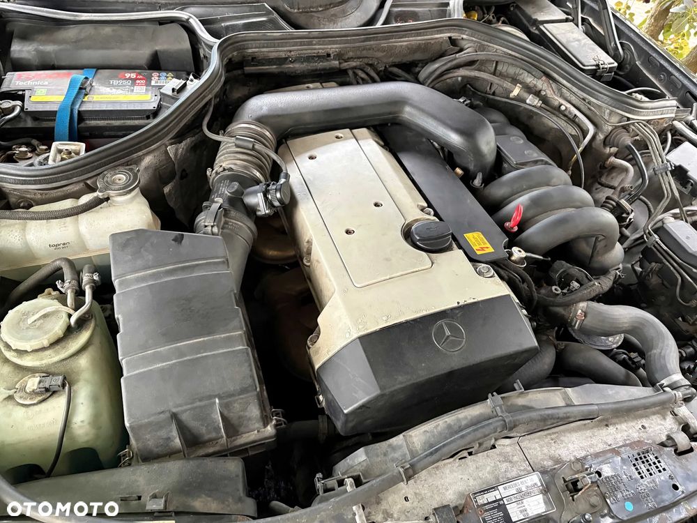 Mercedes-Benz Klasa E - 11