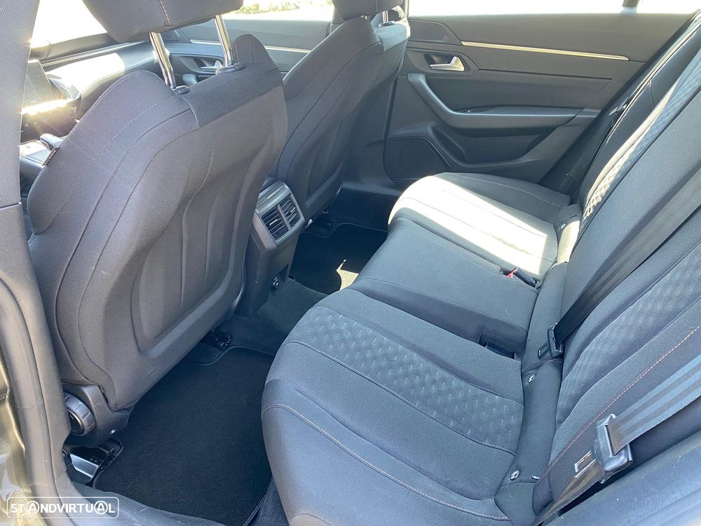 Peugeot 508 1.5 BlueHDi Allure Pack EAT8 - 34