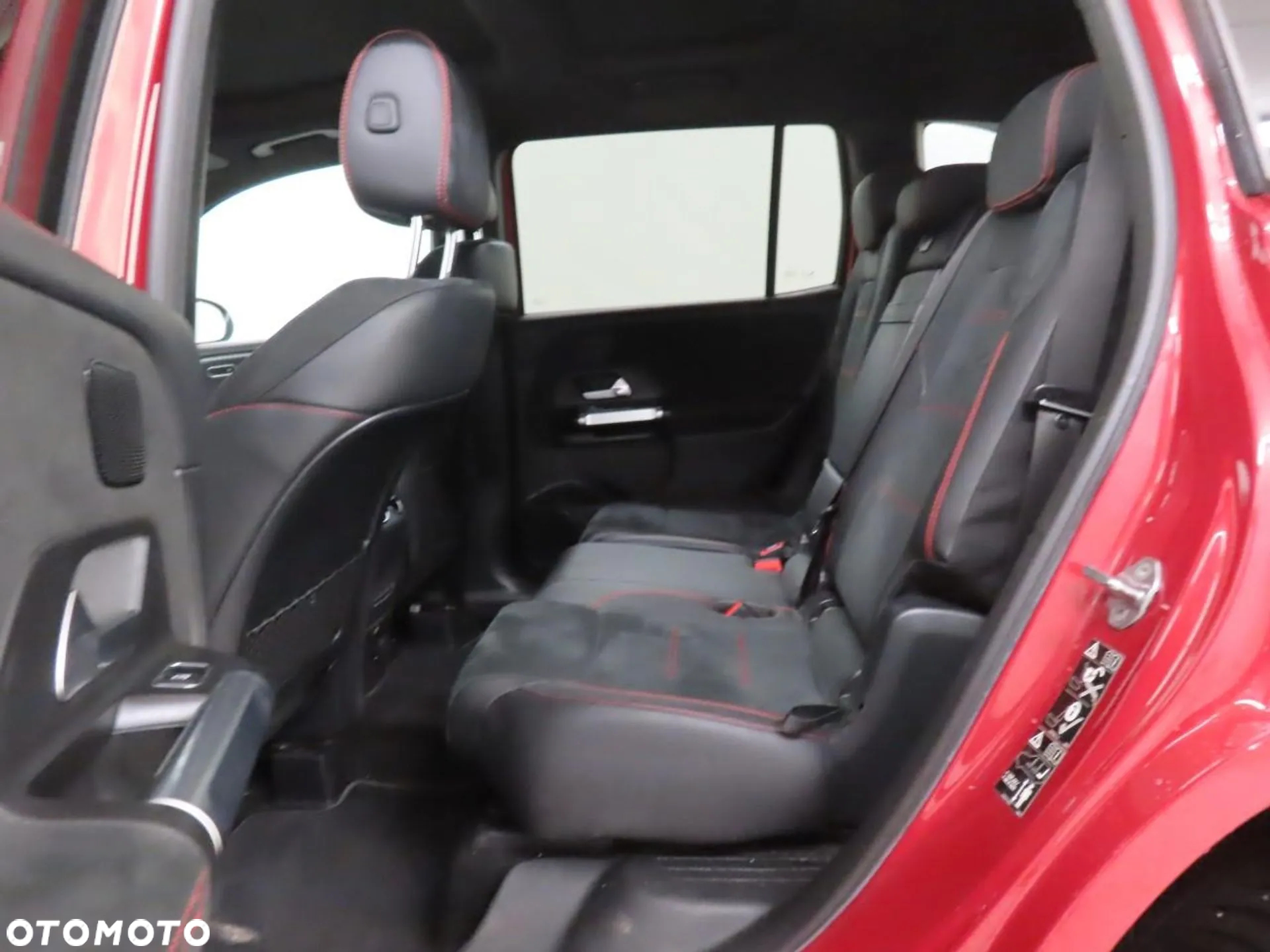 Mercedes-Benz GLB 200 4-Matic AMG Line 8G-DCT - 6