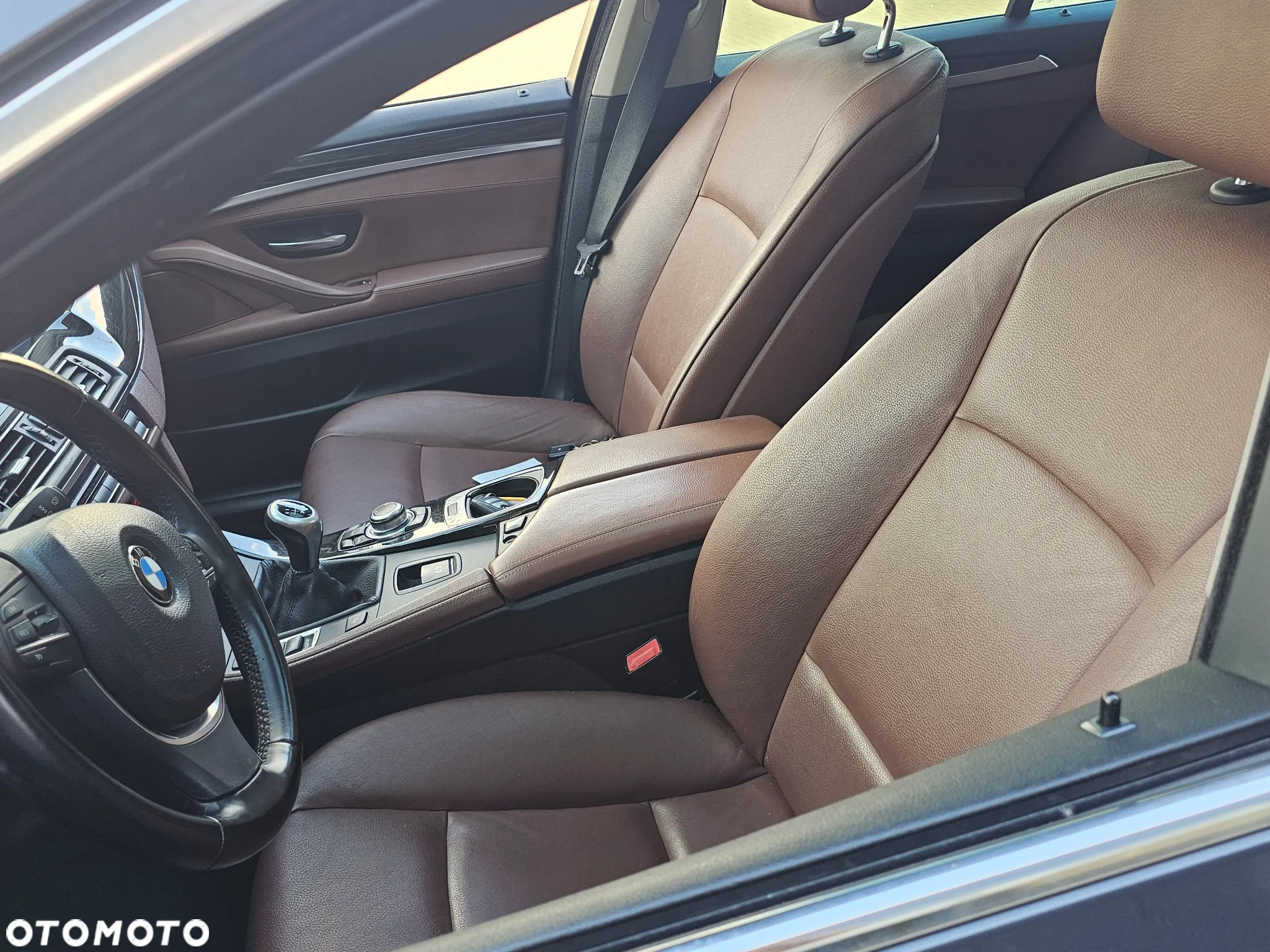 BMW Seria 5 520d Touring Blue Performance - 32