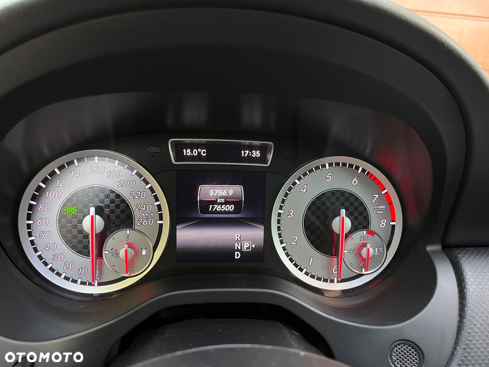 Mercedes-Benz Klasa A 250 4Matic 7G-DCT - 19