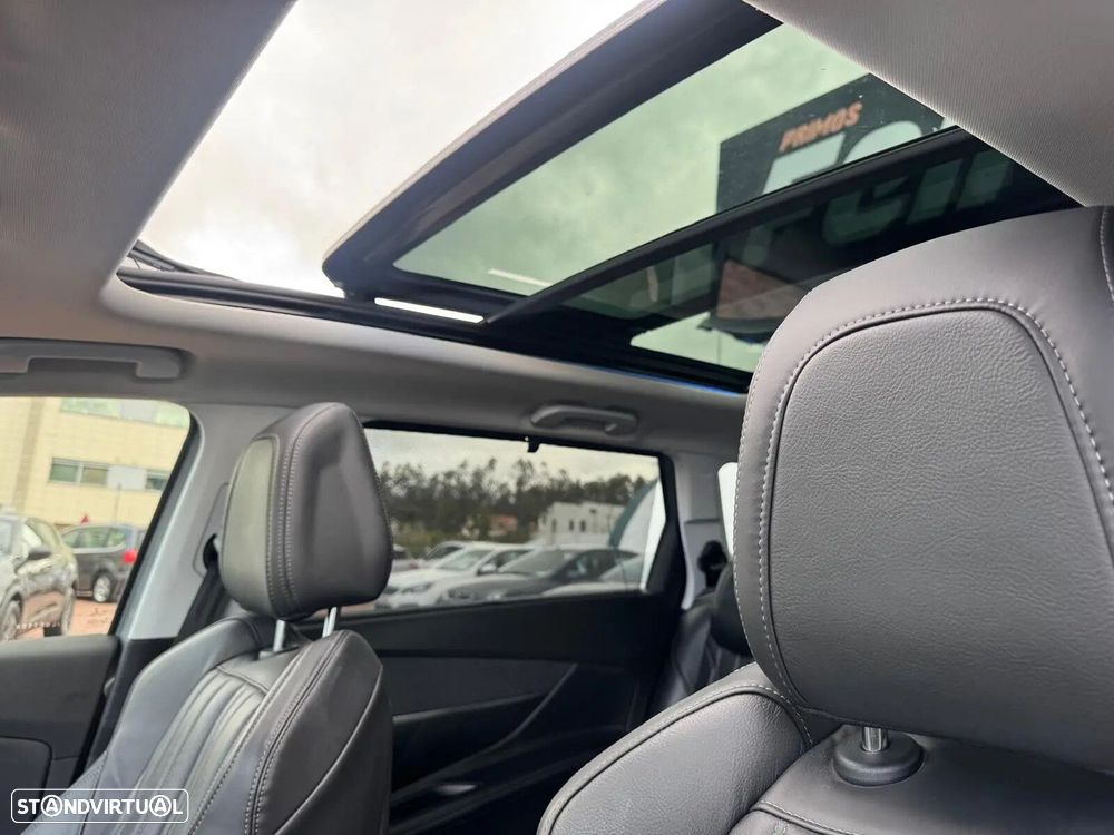 Peugeot 5008 1.2 PureTech GT Pack EAT8 - 36