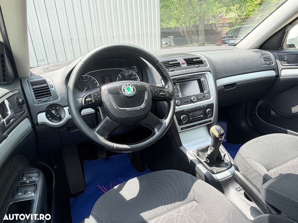 Skoda Octavia 2.0 TDI DPF Elegance - 6