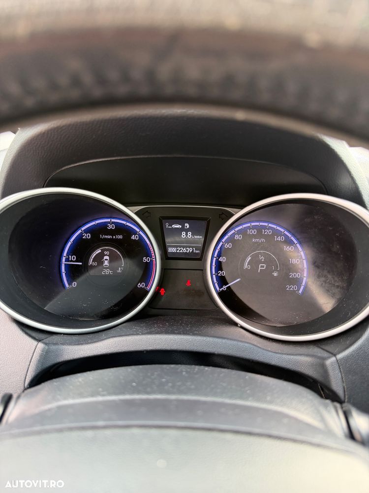 Hyundai ix35 2.0 CRDI 4WD Automatik Style Heat - 12