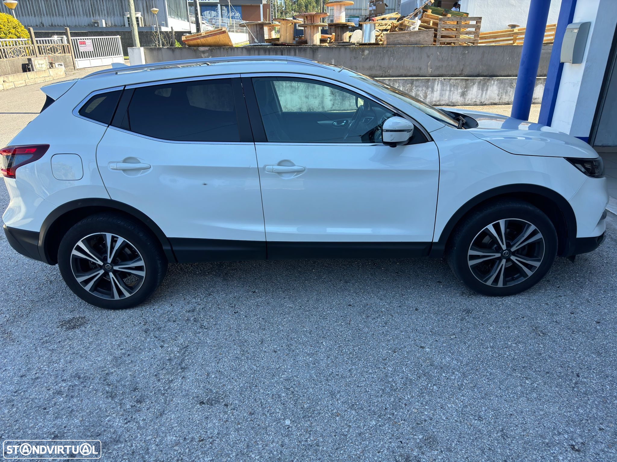 Nissan Qashqai 1.5 dCi N-Connecta 18 - 3