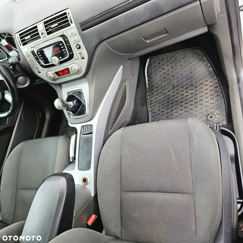 Ford Kuga 2.0 TDCi 2x4 Trend - 15