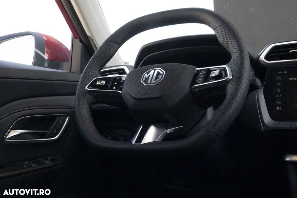 MG ZS HEV - 12