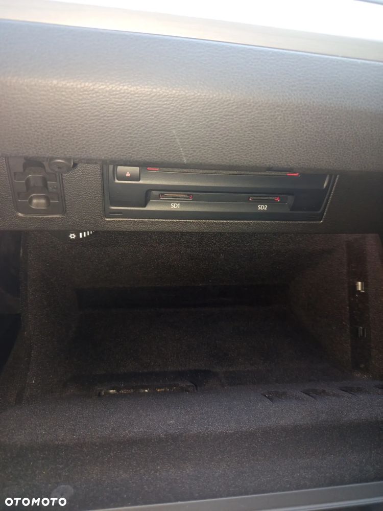 Volkswagen Passat 2.0 TDI SCR Trendline - 14