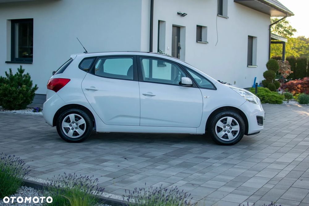 Kia Venga - 9