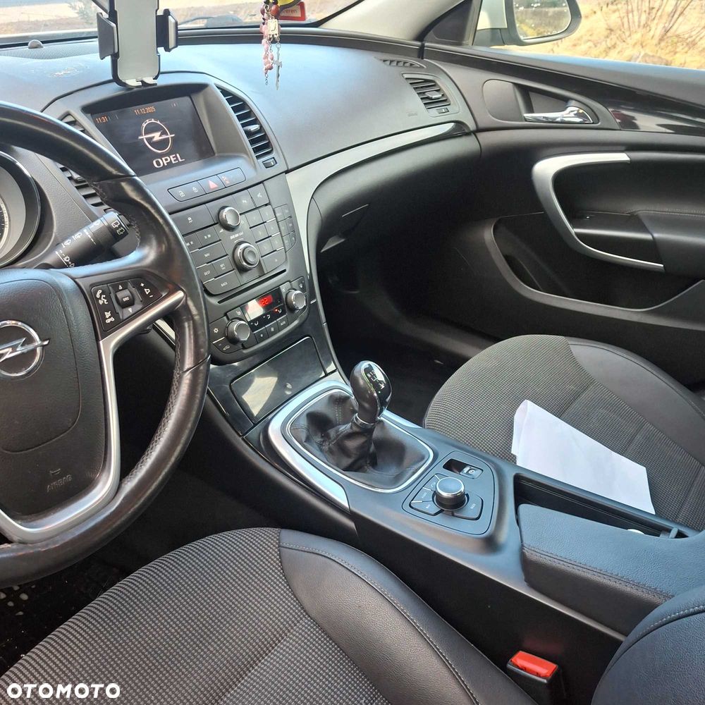 Opel Insignia - 8