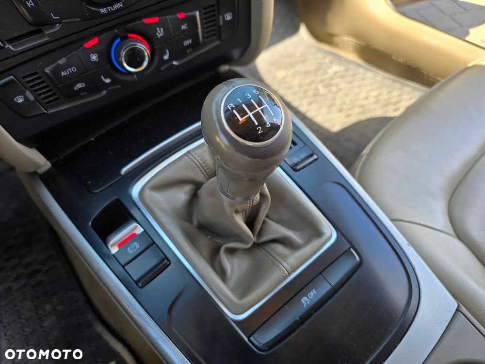 Audi A4 Avant - 32