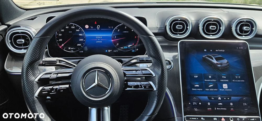 Mercedes-Benz Klasa C 220 d mHEV AMG - 28