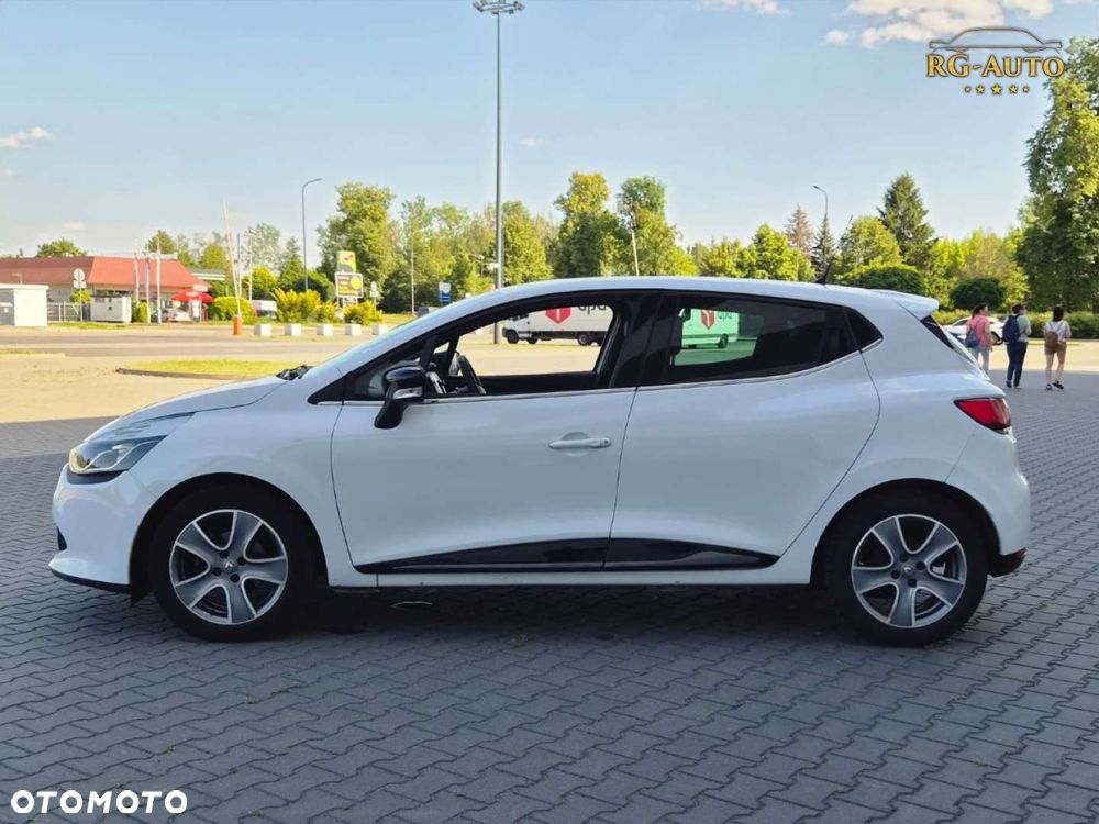 Renault Clio - 11