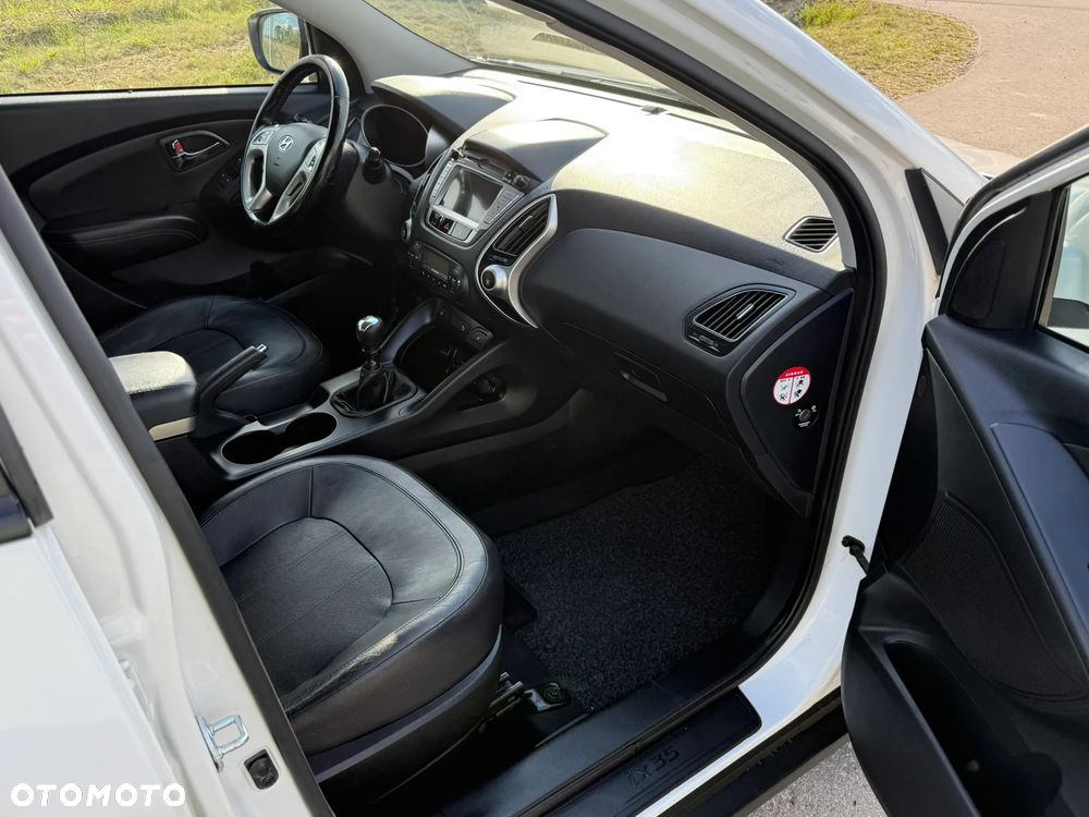 Hyundai ix35 2.0 CRDi Premium 4WD - 24