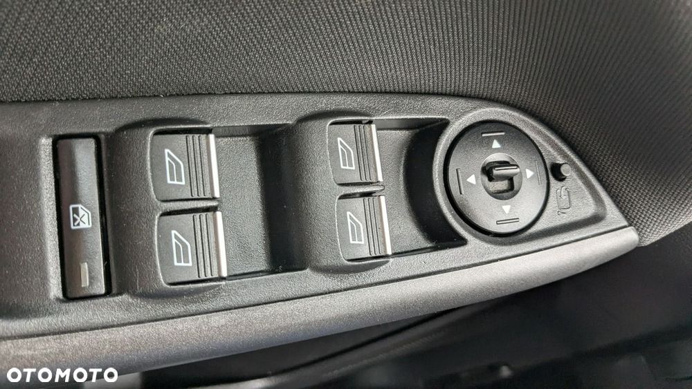 Ford Focus - 30
