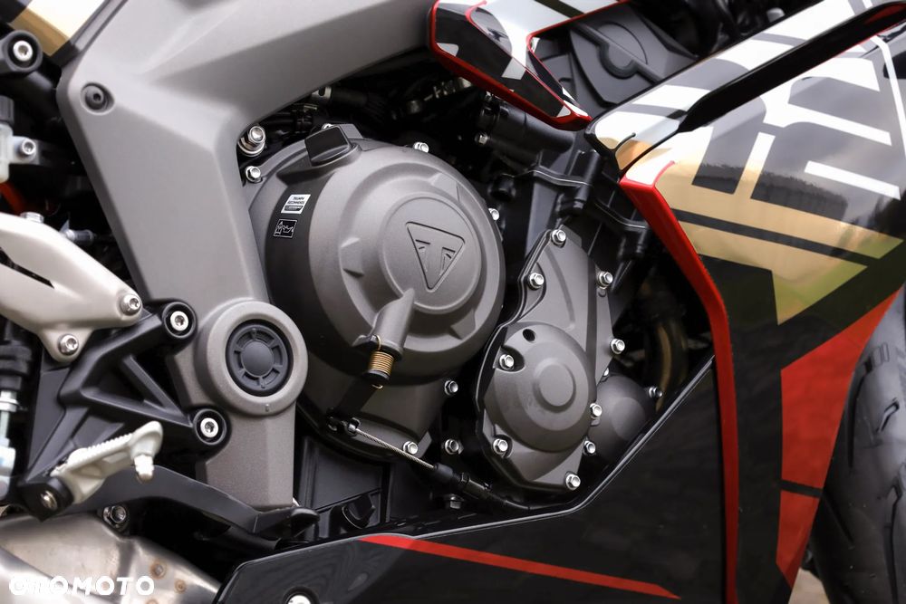 Triumph Daytona - 10