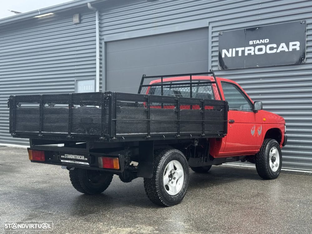 Nissan PICK-UP D21 TD 25 4X4 3 LUGARES - 6