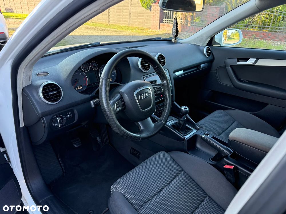 Audi A3 Sportback - 30